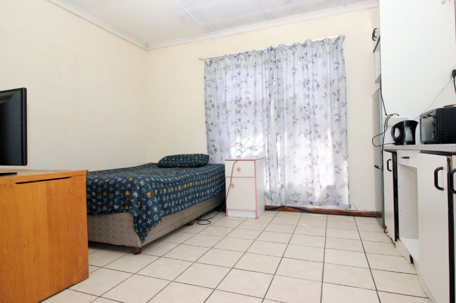 4 Bedroom Property for Sale in Hillview Western Cape